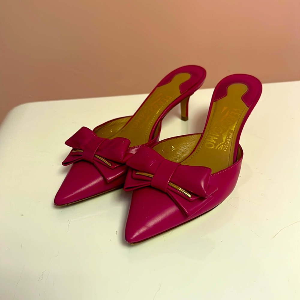 Salvatore Ferragamo pink heels, backless, pointed toe